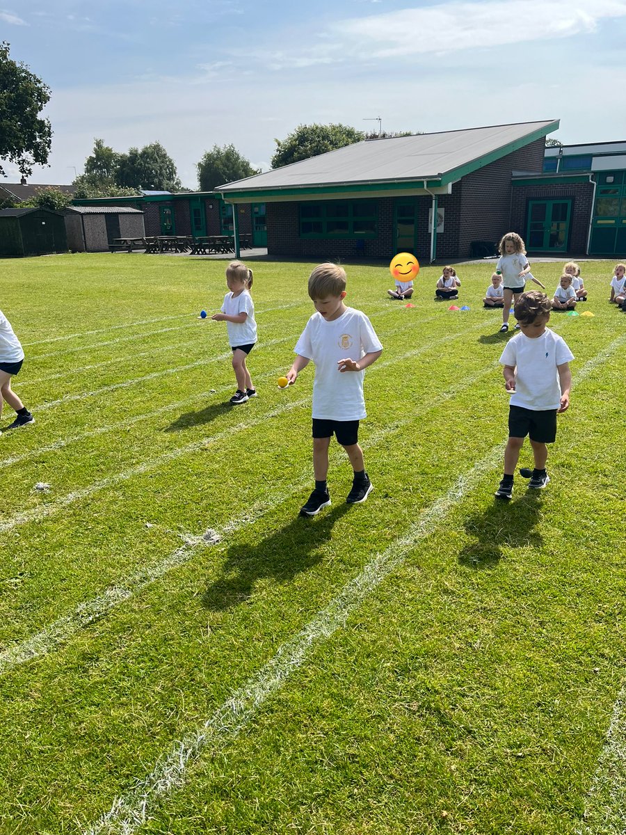Some fantastic sports day practice in reception this afternoon! Great sportsmanship! ⭐️ @ComberbachMrsY