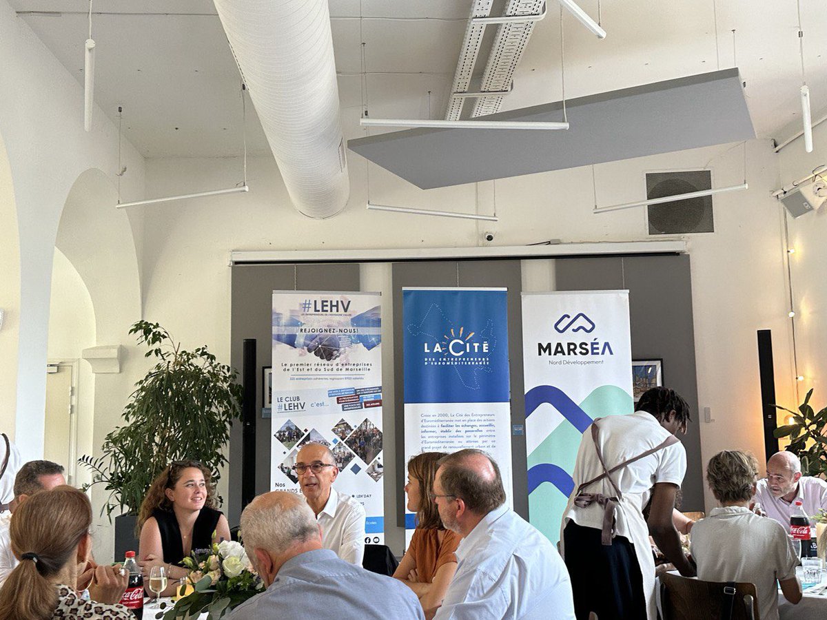 Au déjeuner inter-réseaux aux côtés des mes amis entrepreneurs de l’APEX, Marséa Nord Développement, LEHV et de la Cité des entrepreneurs.

🤝 Toujours aux côtés du monde économique et de nos entreprises qui font rayonner notre territoire.