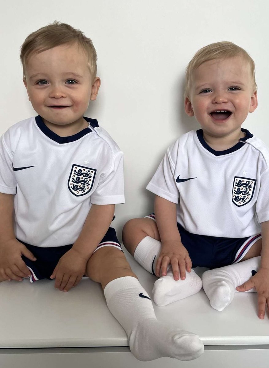 luhg58's tweet image. #SSNThreeLions

Tommy and Freddy