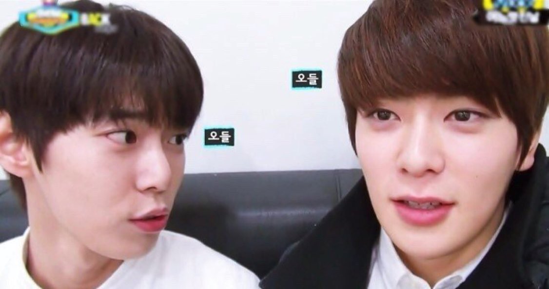 이때 도재가 대딸까지는 갔는데 섹스는 흐지부지 되는 바람에 아직 몸을 다 못 터서 서로 보기만 해도 얼굴 붉히고 도망가게 되고 다 그런거죠? 하하 씨바알…