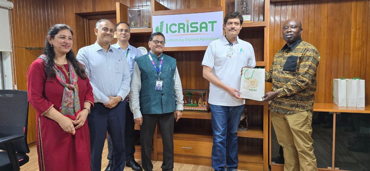 ICRISAT (@icrisat) on Twitter photo Delighted to welcome Sanjay Prakash, MD of @SBI_Foundation, and the <a href="/Agribridge3/">Agribridge</a> team to #ICRISAT.
Drawing upon ICRISAT's extensive experience and partnerships and SBI's reach, we are exploring groundbreaking CSR agri-tech projects designed to further uplift millions and Delighted to welcome Sanjay Prakash, MD of @SBI_Foundation, and the <a href="/Agribridge3/">Agribridge</a> team to #ICRISAT.
Drawing upon ICRISAT's extensive experience and partnerships and SBI's reach, we are exploring groundbreaking CSR agri-tech projects designed to further uplift millions and