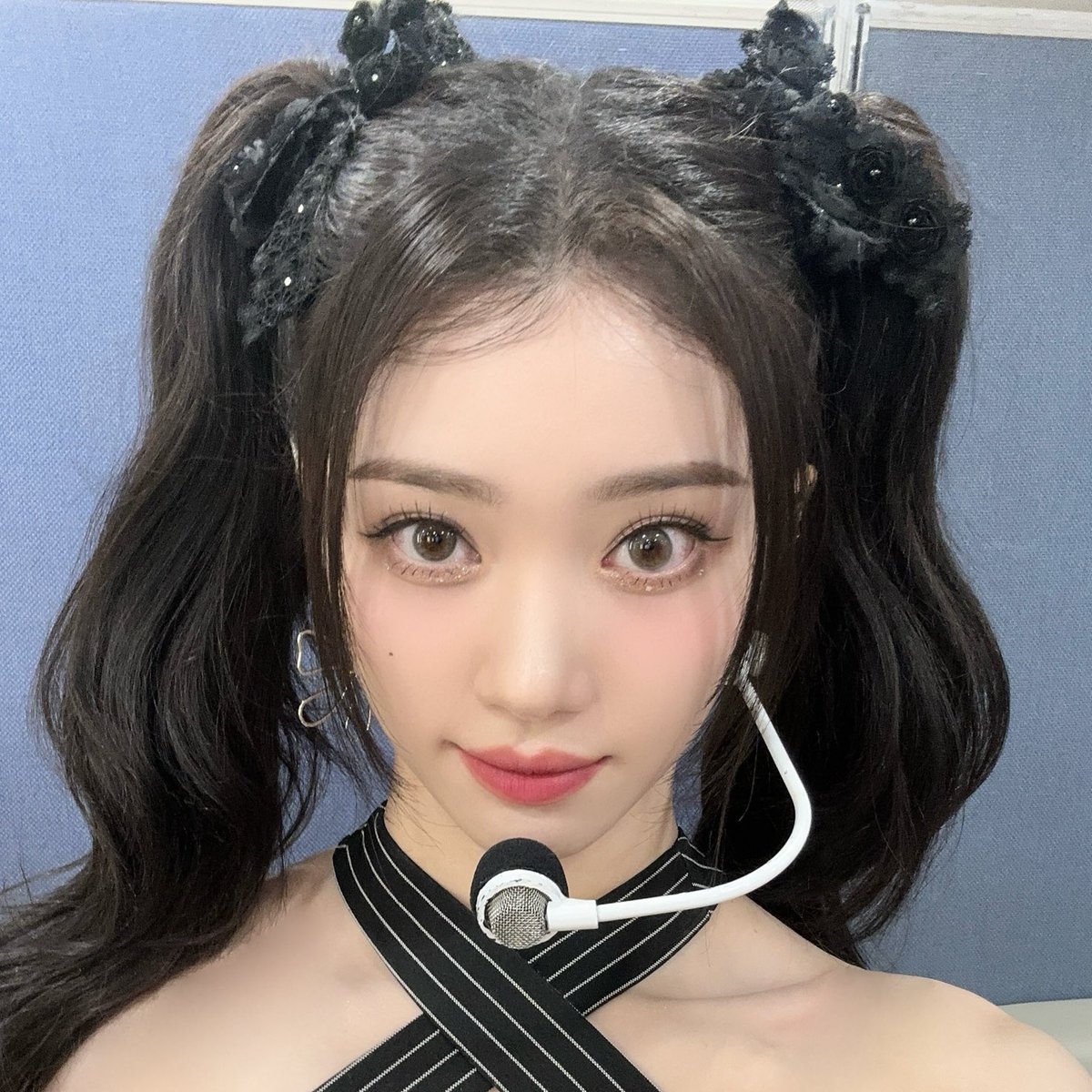𝐊 tweet media