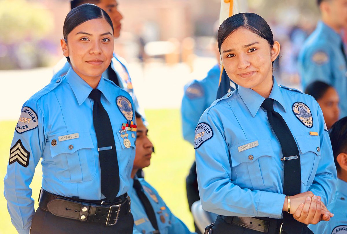 LAPD_Cadets's tweet photo. 🎓 This past weekend was an exciting day as the Class of 03-2024 graduated as cadets on Saturday, June 15, 2024! Proud moments & inspiring speeches!Congratulations to all the new graduates! #CadetGraduation #ClassOf2024 #LAPDCADETS https://t.co/3szPfD6tpX