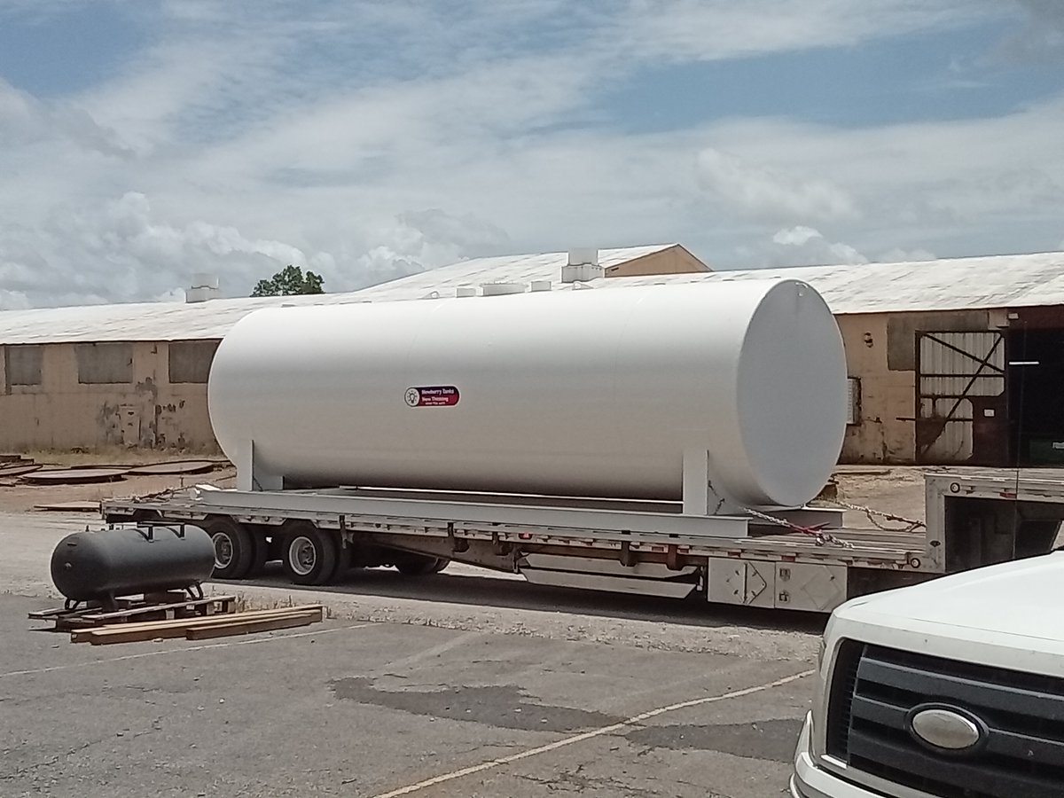 NewberryTanks's tweet photo. This #TankThursday we have a look at tanks - large and small - that shipped to Texas, Arkansas, Mississippi, Alabama, Oklahoma, Colorado, Louisiana, North Carolina, and Tennessee! https://t.co/qhvZPUdlss
#OilandGas #SkidTank #BracketTank #Fireguard #LubeOil https://t.co/bJ971N9Wyr