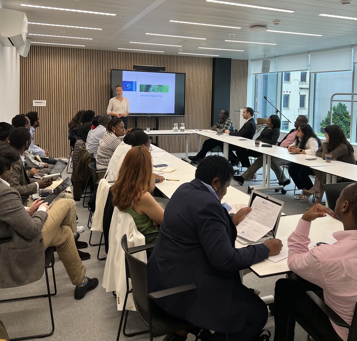 Maastricht University Brussels Hub (@maastrichtu_bxl) on Twitter photo 🚀 The Hub is live! Welcome back <a href="/MaastrichtU/">Maastricht University</a> colleagues and the Migration Management Diploma Programme (MMDP) participants. Offered by <a href="/UNUMERIT/">United Nations University - MERIT</a> the MMDP is designed for government officials in migration and asylum. Including speakers from <a href="/EU_Commission/">European Commission</a>, <a href="/eu_eeas/">European External Action Service - EEAS 🇪🇺</a> and <a href="/ICMPD/">ICMPD</a> 🚀 The Hub is live! Welcome back <a href="/MaastrichtU/">Maastricht University</a> colleagues and the Migration Management Diploma Programme (MMDP) participants. Offered by <a href="/UNUMERIT/">United Nations University - MERIT</a> the MMDP is designed for government officials in migration and asylum. Including speakers from <a href="/EU_Commission/">European Commission</a>, <a href="/eu_eeas/">European External Action Service - EEAS 🇪🇺</a> and <a href="/ICMPD/">ICMPD</a>