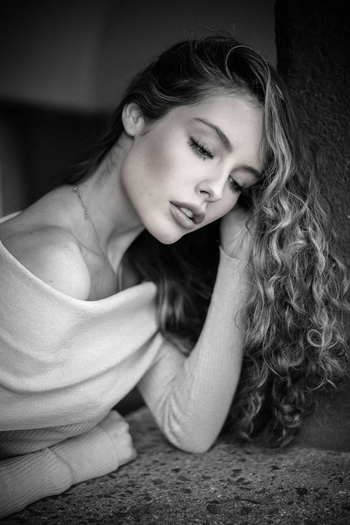 BELLA 💣️🖤

Model: <a href="/bella/">g</a>.howardx
📸: @mrleicacom

#modelagency #modellife #fashion #style #ootd #beauty #photography #picoftheday #instafashion #outfit #womensfashion #girls #makeup