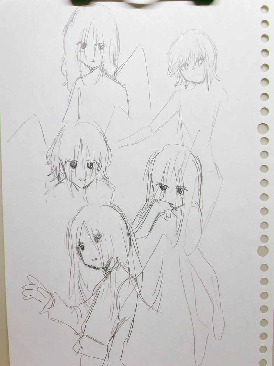 #絹子さんは創作を欲している
絵を描いてないので天使の初期案過程載せる 