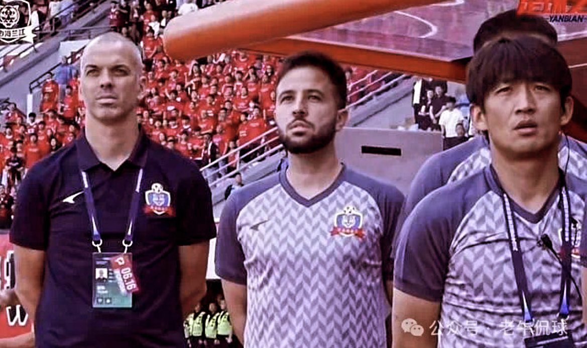 19jacinto91's tweet photo. Nueva experiencia como segundo entrenador en Yanbian Longding 🇨🇳 de Chinese League One ⚽️ #china #football https://t.co/P9p4gc79qn