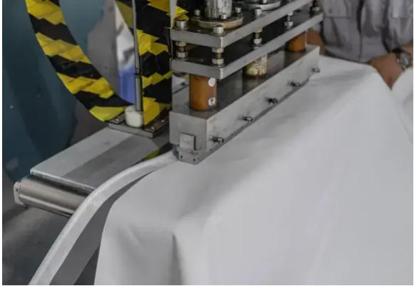 XYijin64320's tweet image. The outer fabric of our frame tents is made of high-strength PVC material with a thickness of more than 0.67 mm. It also complies with the US NFPA 701 standard to ensure fire resistance.
#frametent #fabri
Email：sales3@shelter-structures.com
Content URL: shelter-structures.com/basic-material…