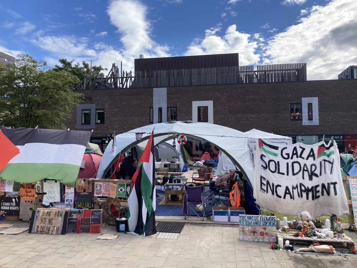 Newcastle Uni students are now 50 days into their protest against the war in Gaza. Give them a retweet