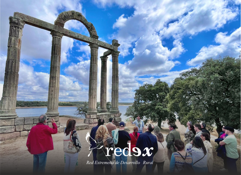 REDEXTREMADURA's tweet photo. Segunda jornada del Grupo a Grupo Extremadura 2024. Hemos iniciado el día en la Isla de Valdecañas y de la mano del grupo anfitrión #ARJABOR hemos continuado visitando proyectos financiados con fondos #LEADER y también varios lugares de interés de la comarca de #CampoArañuelo https://t.co/1RTz1eC84O