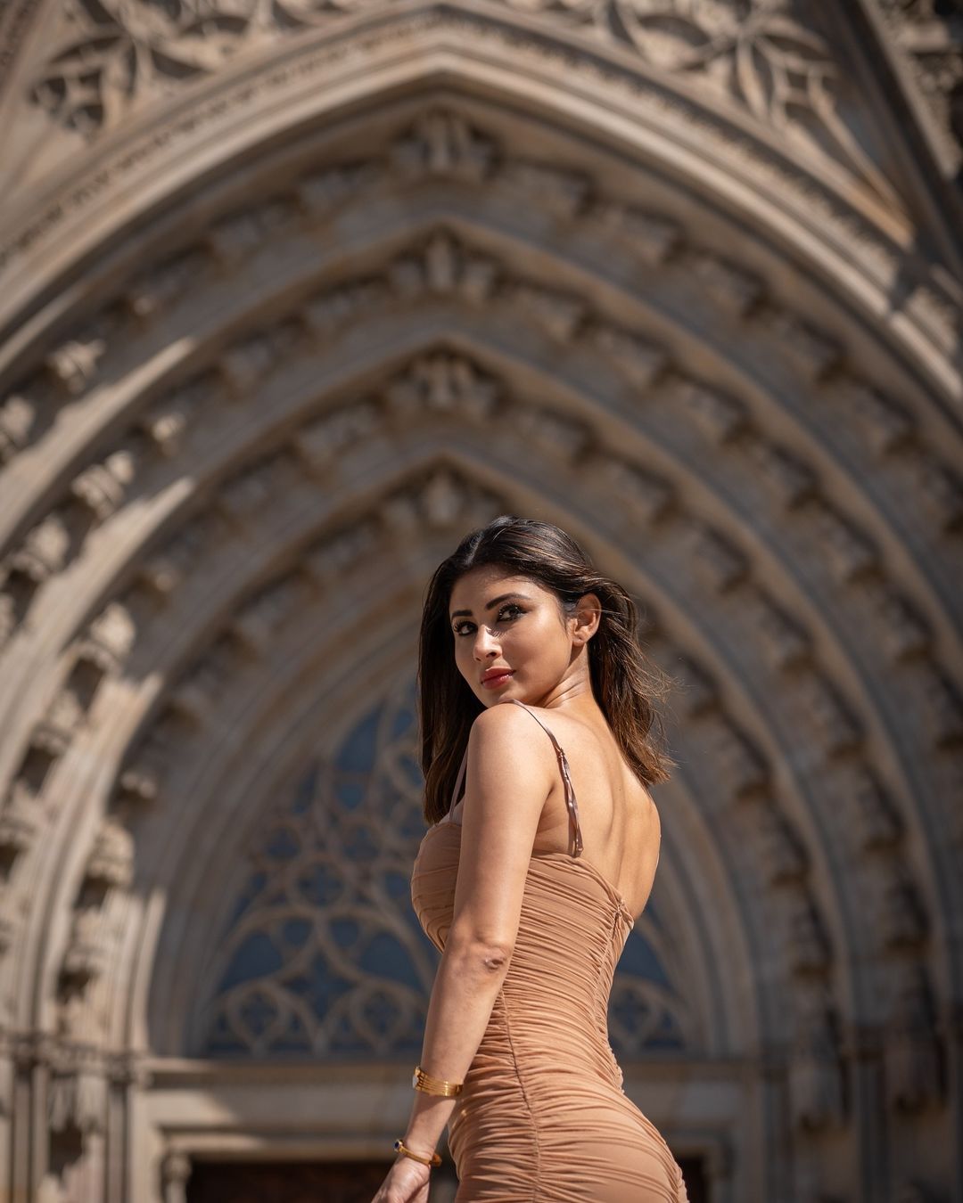 GQhSlFEaIAAl8oe?format=jpg&name=large