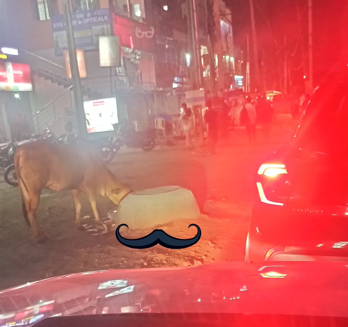 RKYadav8361's tweet photo. @HMWSSBOnline @HmwssbCustCare @HMDA_Gov @MC_Nizampet
#bachupally flyover works made road congested towards #Miyapur near by govt #School and infront of #narayana college #hmws valve and #drainage manhole clearance may give space for free movement of traffic. @CYBTRAFFIC https://t.co/amJZJaoIr4