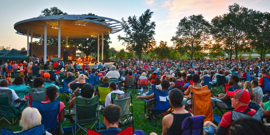 Live music is life during the Bicentennial Park Summer Concert! 🎶

Come enjoy live music, food trucks, and the updated Bicentennial Fountain during this free summer concert! 

Mark your calendar:
📅 June 28
🕒 5:30 pm
📍 Bicentennial Park

Learn more: bit.ly/3WDXNhy.