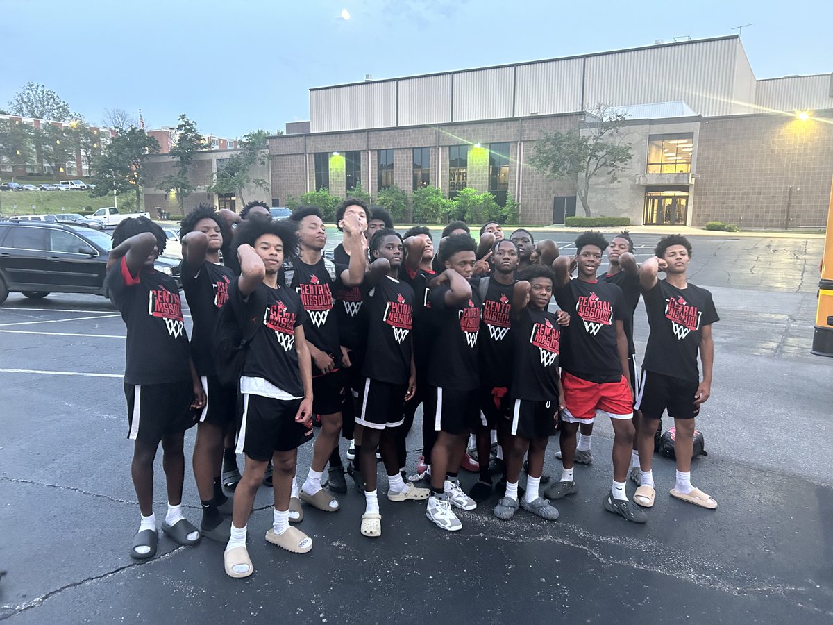Great day for the Cardinals at the University of Central Missouri Team Camp! #SouthSidePride 🏀💯💪🏾 ⁦<a href="/RSHS_Cardinals/">Raytown South Activities</a>⁩ ⁦<a href="/RaySouth_Bball/">RaySouthSideBasketball</a>⁩