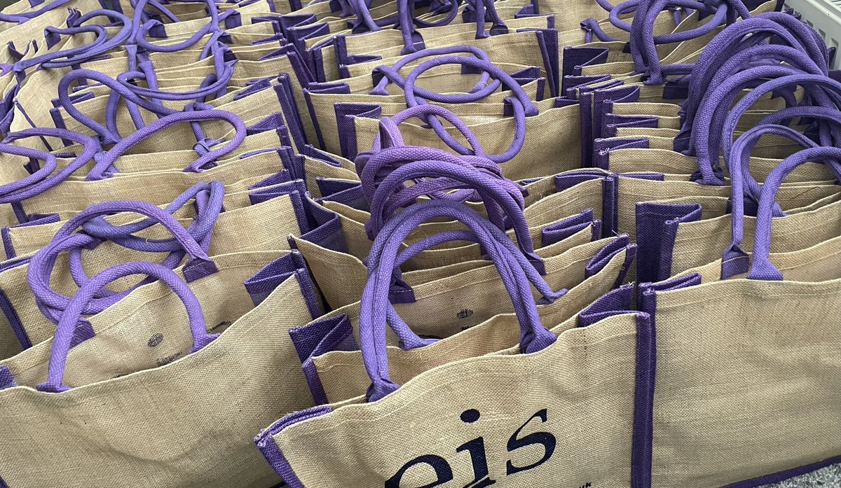 Looking forward to meeting the next cohort of #WLProbationers beginning their teaching career in August here in <a href="/LoveWestLothian/">West Lothian Council</a> tomorrow afternoon.

Remember to pop along and say hello, ensure you are a member of <a href="/EISUnion/">EIS</a> and collect your bag of goodies!