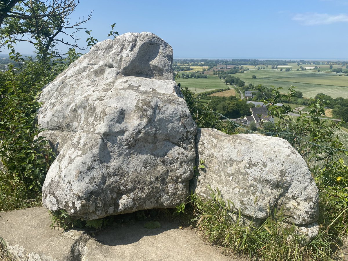 The Devil's Chair. <a href="/the_stone_club/">Stone Club</a>