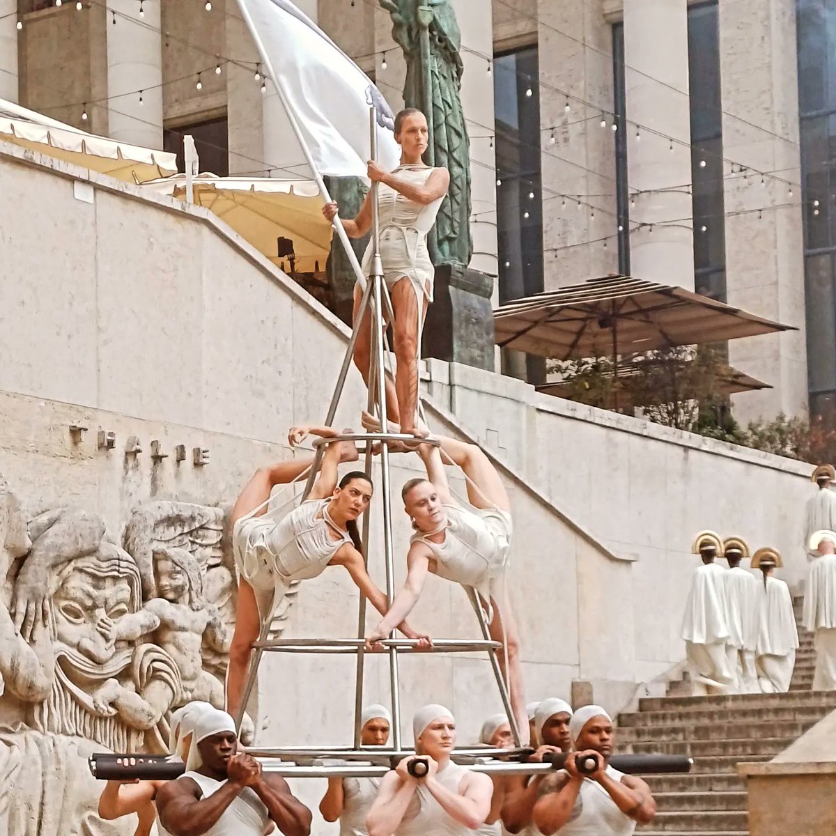 Charles de Janti tweet media