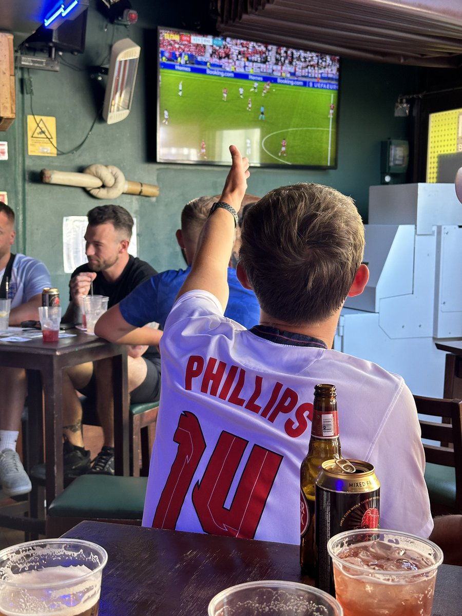 Lewis Deighton tweet media