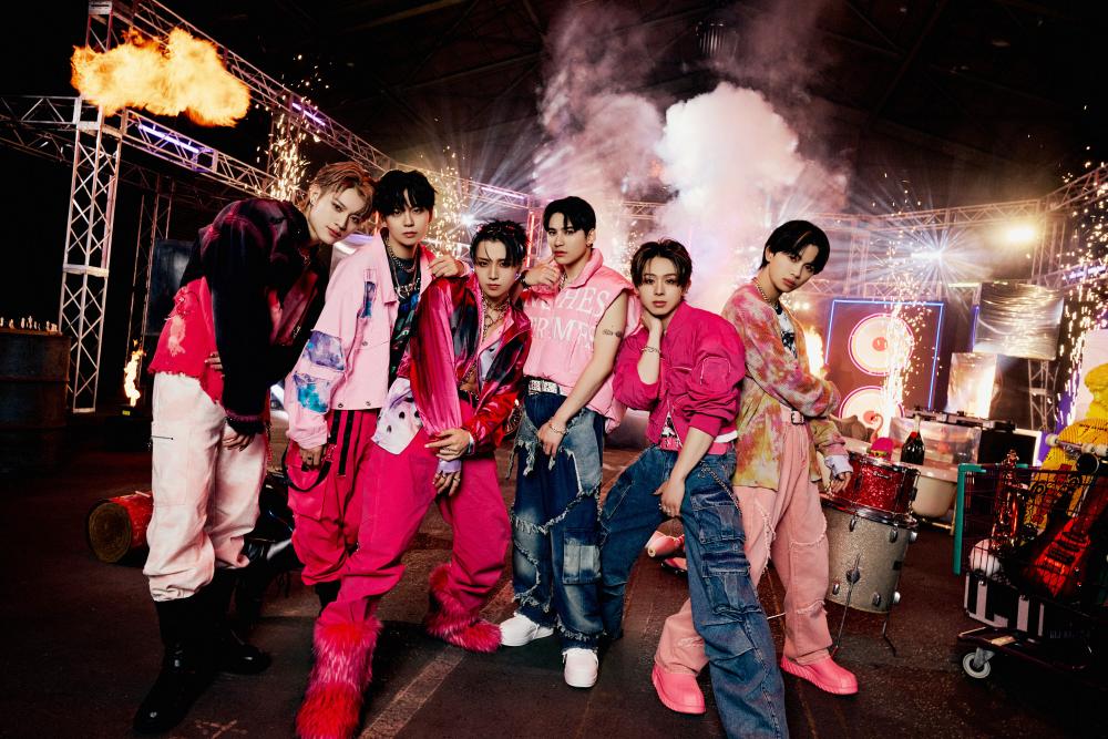musicvoicejp's tweet photo. ONE N’ ONLY、 ブラジル人アーティスト・Overdriver DUOとの コラボ楽曲を全世界同時配信リリース!
https://t.co/gdVSHPOUQb
#ONENONLY #ワンエン #OverdriverDUO #CrosstheLine https://t.co/tiRTBRPMkq