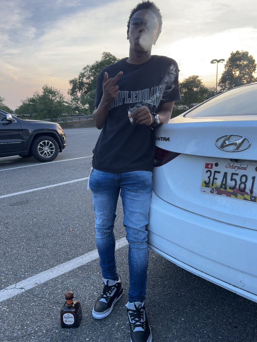 YrggDroy__'s tweet image. #E4J👼🏽💜 #ltg💕💕 #FDM🔒
#Cmurda🌎 #18