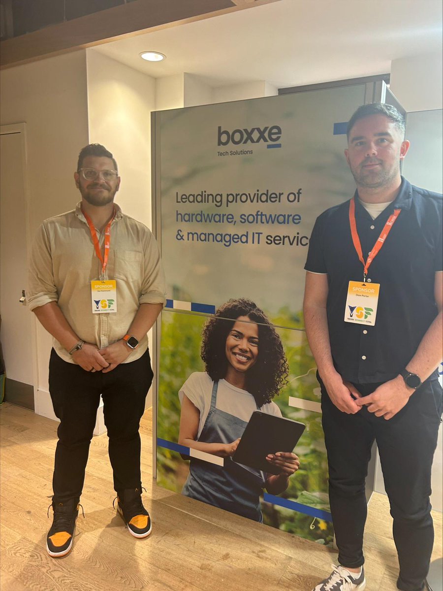 boxxe_UK's tweet image. 📸 Joe Hammond &amp;amp; Dom Porter representing boxxe at @YkSustainable

We were thrilled to sponsor this event and be part of the conversation about the sustainable practices of the future ✨

#MakingTechHuman #YorkshireSustainabilityFestival #GreenTech
