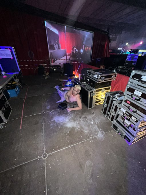 Ms Supreme’s pics and videos