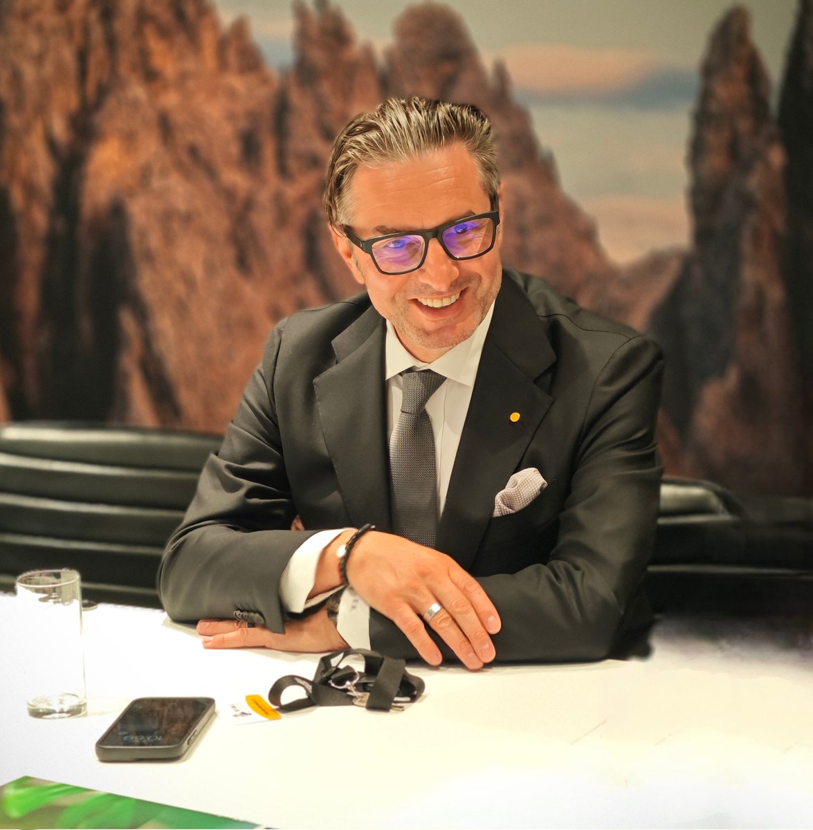 corrugaexpert's tweet image. DURST GROUP AT DRUPA 2024: A LOOK AHEAD

“The exhibition was a significant event for our company, attracting 170,000 trade visitors and generating numerous new leads... corruga.expert/en/news/durst-…
 
#DurstGroup #drupa #drupa2024 #corrugated