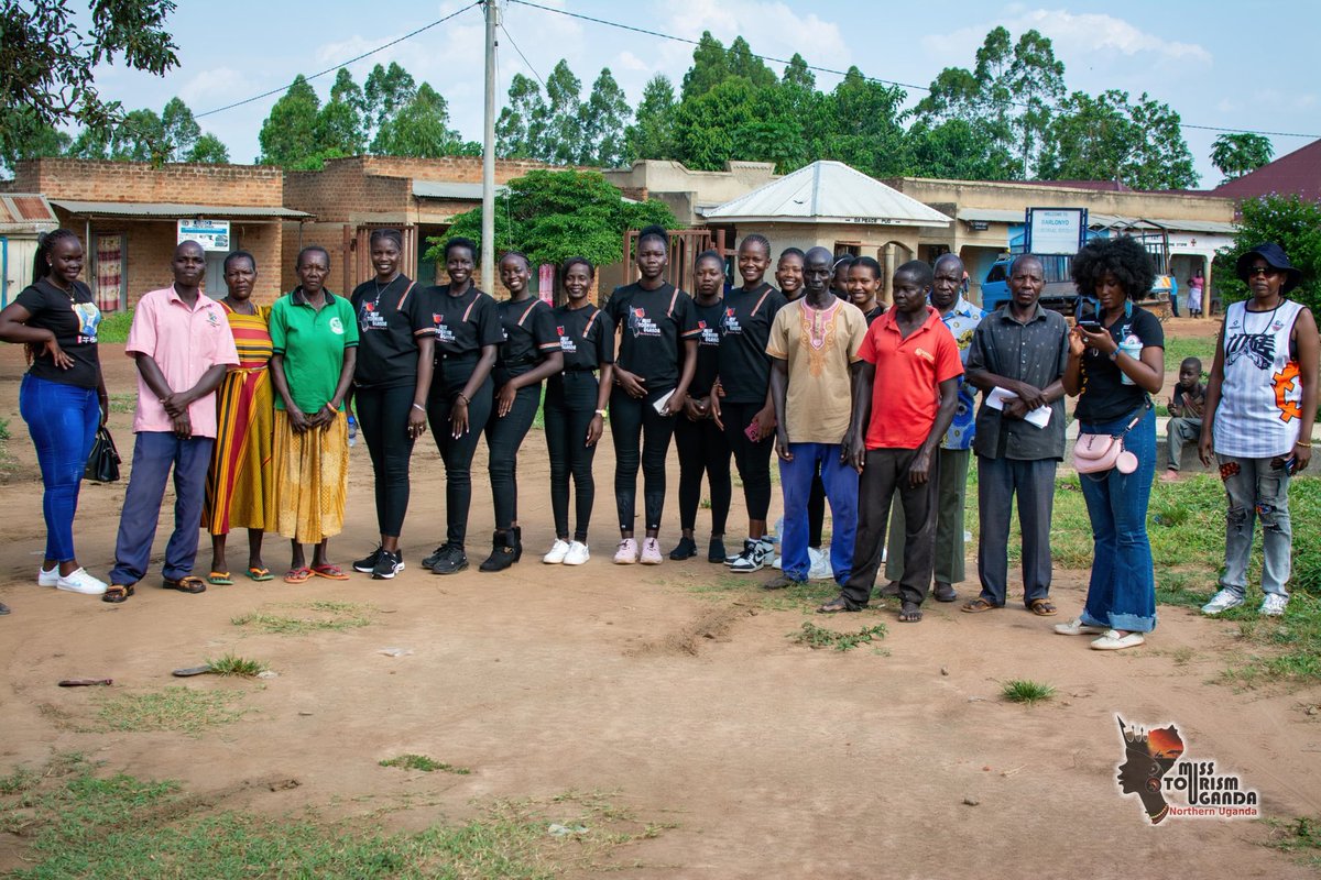 chatyalba's tweet photo. #Bootcampseries
@misstourismUga Northern contestants visited Barlonyo Memorial Site to honor victims of the LRA insurgency.They paid respect to the lives lost and affected families. This served as a reminder of the importance of peace for sustainable tourism.
#TourismAndPeace https://t.co/wrKsxu5dAs