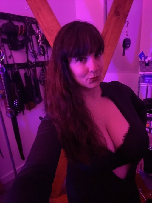 Yesterday night in the dungeon - one adventurous hump-day I must say! . . #whipitwhipitgood #mistressxena<a href="/tag/mistressxena"class="tags"><span>#mistressxena</span></a><a href="/tag/nycdominatrix"class="tags"><span>#nycdominatrix</span></a><a href="/tag/whipitwhipitgoo"class="tags"><span>#whipitwhipitgoo</span></a>