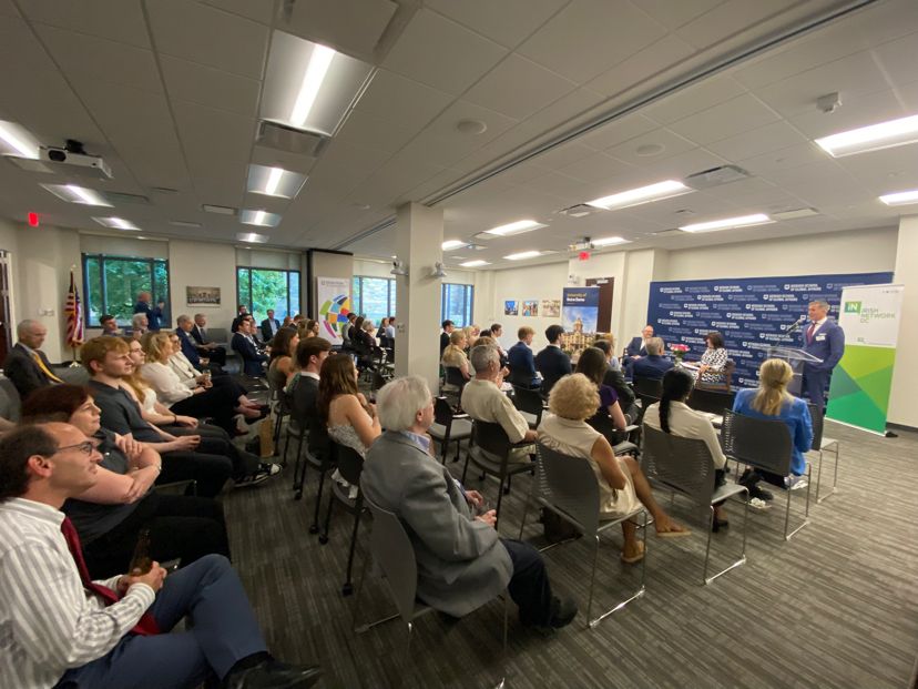 IrishNetworkDC's tweet photo. It was an honor to feature Director Andrew Elliot of @NI_Bureau for an insightful and engaging speaker series event! Thank you to all who joined us, especially to the @WIPLive Class of 2024! https://t.co/SjkiZoftsj