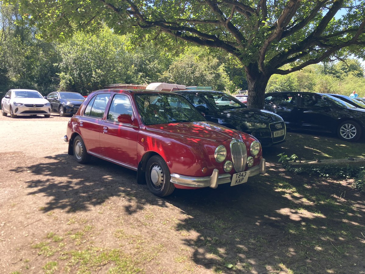 I suppose the ‘car community’ think these are a bit naff, but I thought it was charming. Looked lovely in the sunshine.