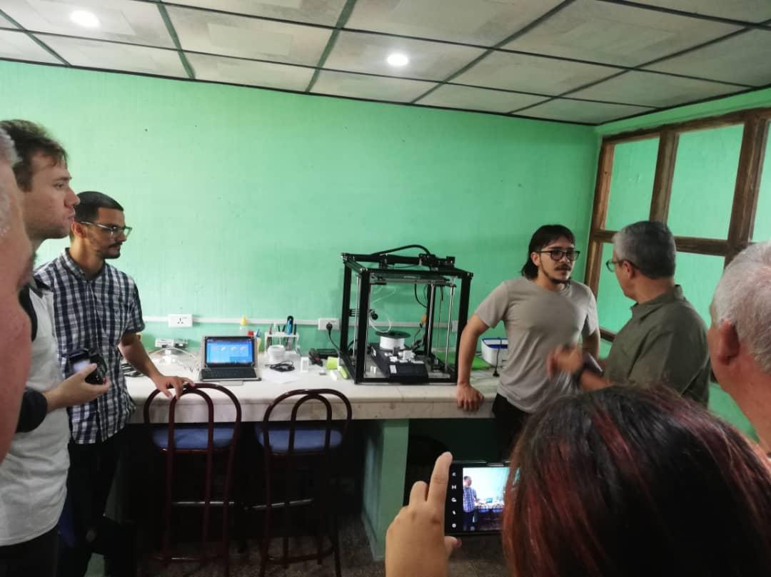 🇨🇺 En visita Gubernamental a #SanctiSpíritus, recorre Vice Primer Ministro @JorgeLuisPerd20 la Universidad de <a href="/UnissJMarti/">Universidad de Sancti Spíritus José Martí Pérez</a>, donde intercambia con profesores, investigadores y estudiantes de varias áreas de la casa de altos estudios