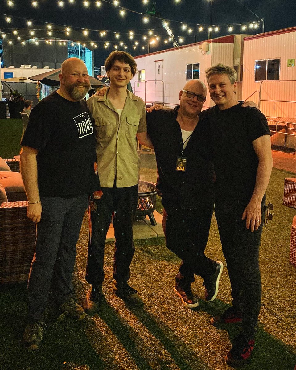 Jason Narducy tweet media