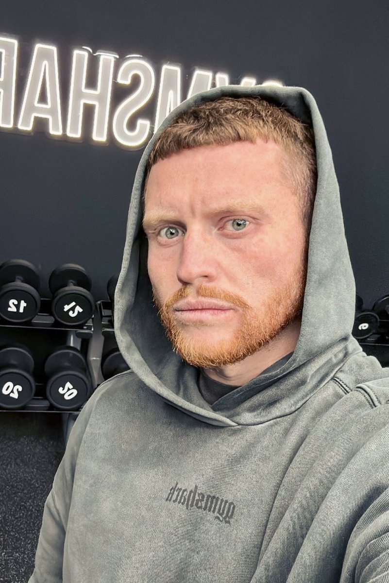 zodiafy's tweet photo. Happy Birthday to gamer and YouTube star, Ethan Payne (@Behzinga). He has captivated millions with his skills and charisma. His Gemini traits shine in his dynamic content and inspirational journey. 🌟✨ #EthanPayne #Behzinga #Sidemen https://t.co/9EPg0Bl7Hs