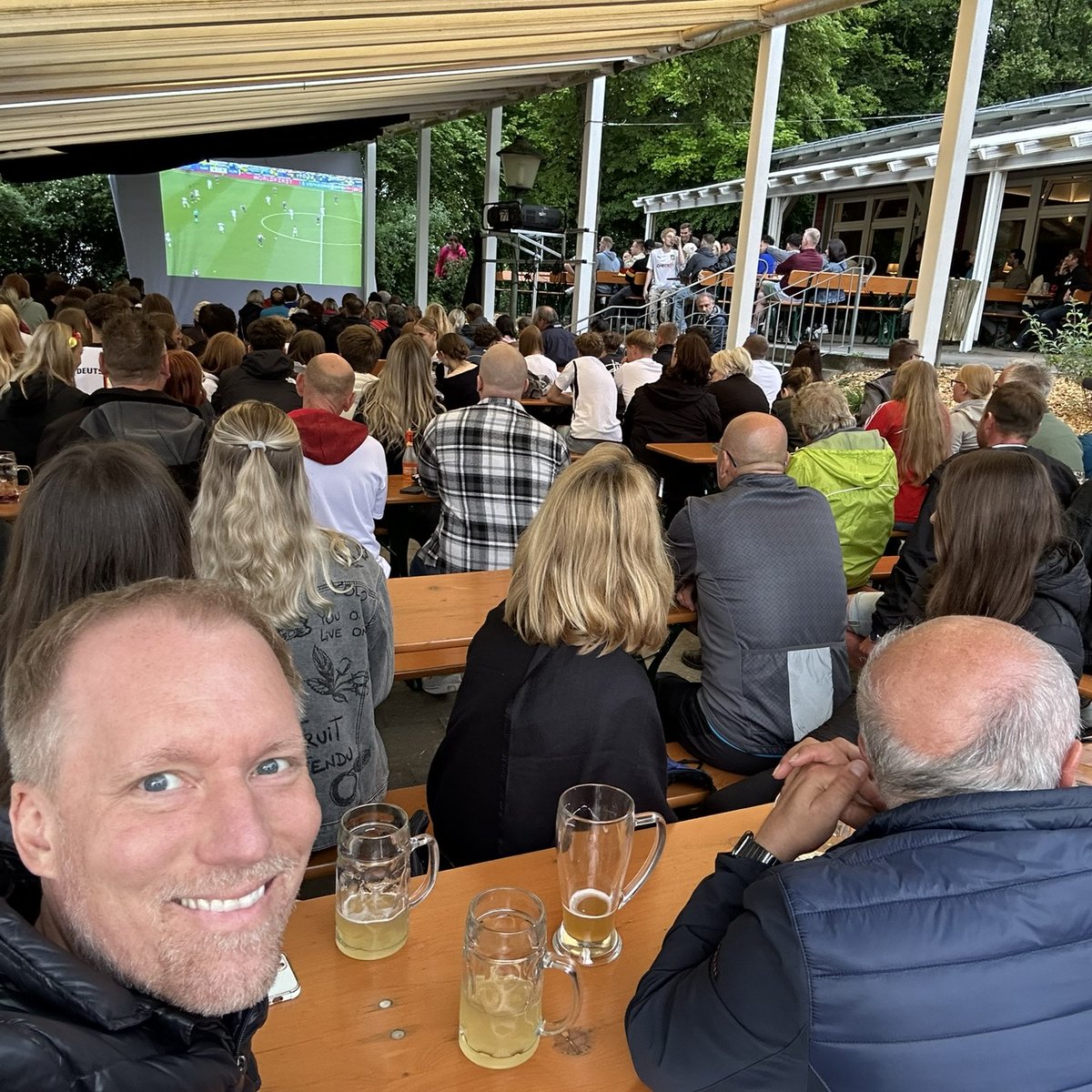 Michael Bitzinger tweet media