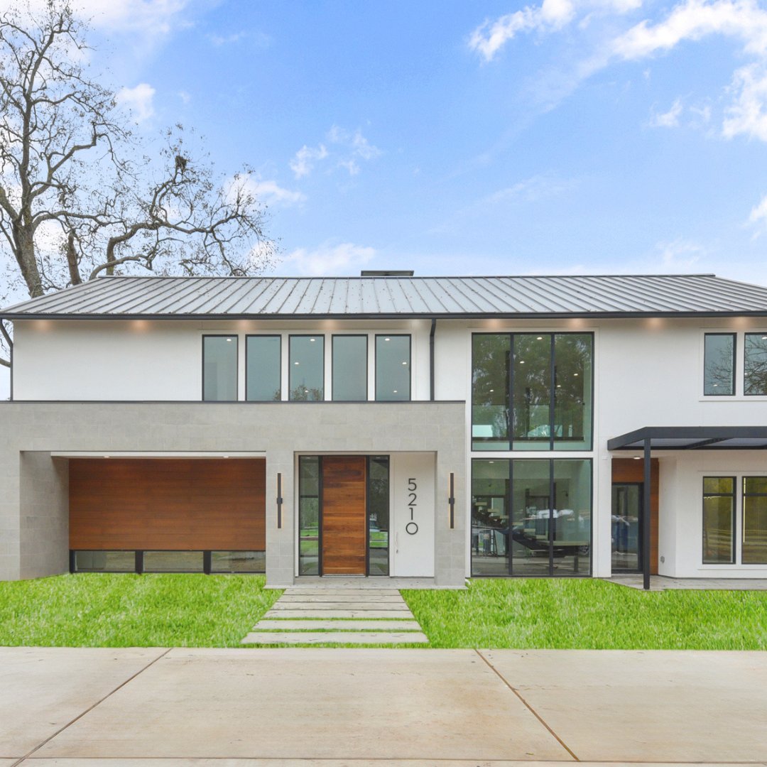 RAMwindowsdoors's tweet photo. Welcome to Sugar Land, Texas! Nestled in the heart of the Lone Star State is a stunning new property by @derekjameshomes. Check out our newest blog post to see more of this property filled with RAM windows and sliding doors!
.
https://t.co/WhKB9k5wWZ https://t.co/5Yztz8Wtzp