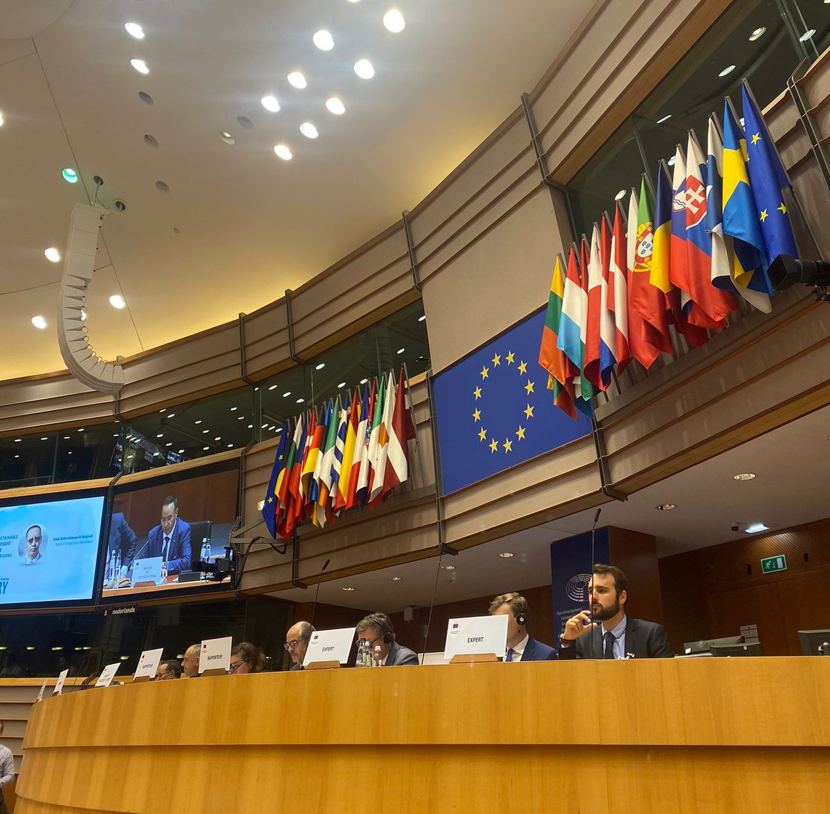 Water Europe (@h20eu) on Twitter photo This morning, the <a href="/EU_CoR/">European Committee of the Regions</a> adopted 2 opinions with the unanimity of voters
💪Towards resilient 💧management to fight #climatecrisis within an #EUBlueDeal.
🚜Creating an #EUBlueDeal from an agriculture & rural development perspective across 🇪🇺 regions.
➡️buff.ly/4beDawj This morning, the <a href="/EU_CoR/">European Committee of the Regions</a> adopted 2 opinions with the unanimity of voters
💪Towards resilient 💧management to fight #climatecrisis within an #EUBlueDeal.
🚜Creating an #EUBlueDeal from an agriculture & rural development perspective across 🇪🇺 regions.
➡️buff.ly/4beDawj