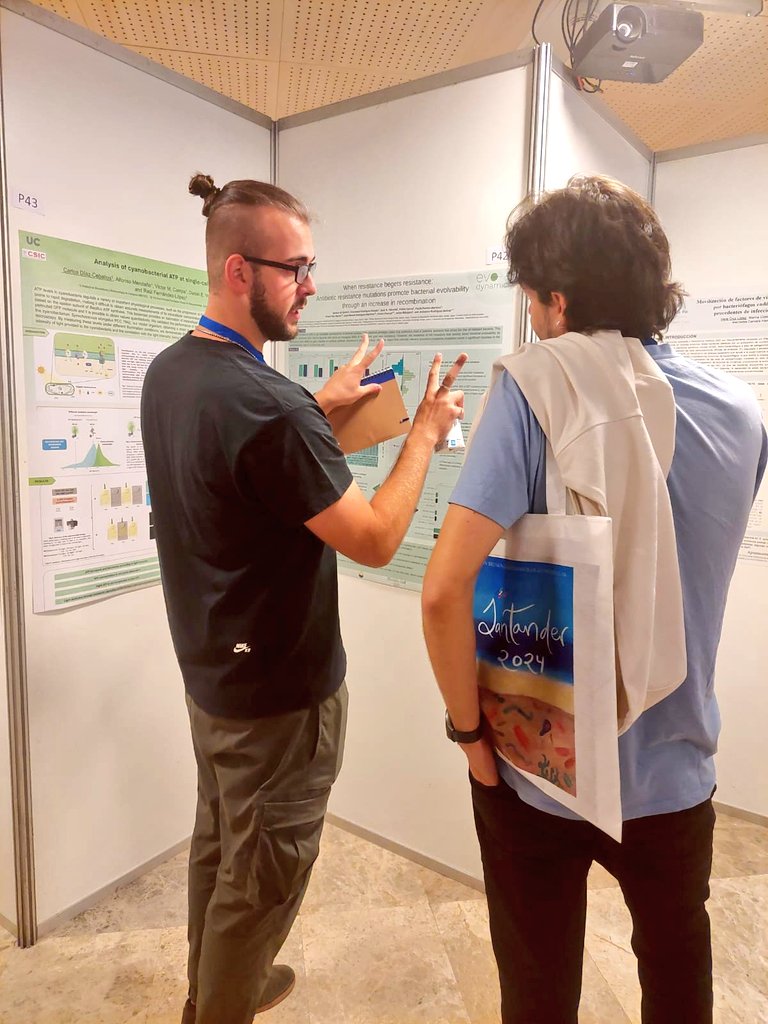 BioNacho's tweet image. Increíblemente contento de haber podido asistir a este #MicroMolecular2024 🔬 en Santander. Mi primer congreso (espero que de muchos!) y una experiencia inolvidable.
@MicroMolSEM