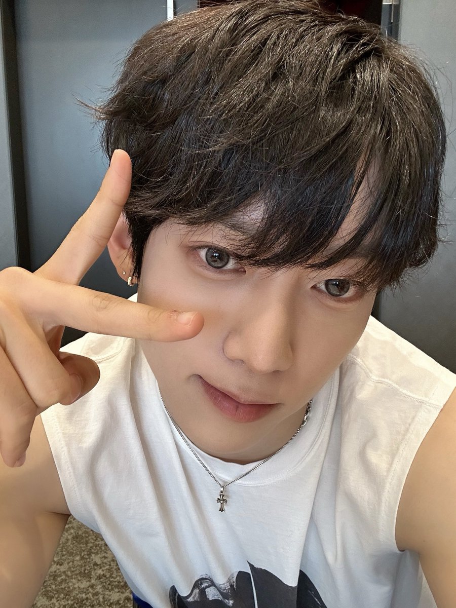 _AMPERSANDONE_'s tweet photo. 오늘은 나고야에 계신 앤디어분들을 만났는데 날씨도 좋고 모든게 퍼펙트한 날이었다~ㅎㅎ 다들 잘 자용❤️💖

#앰퍼샌드원 #AMPERSANDONE 
#나캠든 #KAMDEN https://t.co/EHUw2SDvFj