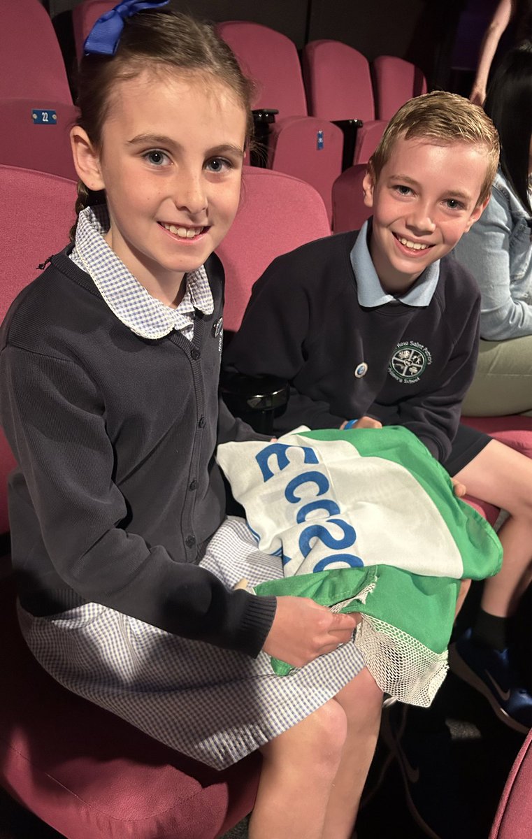 NewRowPS's tweet photo. A wonderful day for our school as Miss McCloskey and Eco-Council reps set off to @stranbelfast to attend Green Flag Awards! Lots of work and dedication from staff and families, but mostly our children in making this happen. We will hang it with pride!💚
#wecarewesharewelearn🥰 https://t.co/MgHQT3y1ph