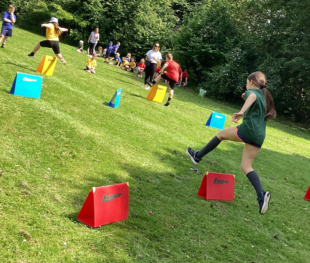 MissMoon tweet media