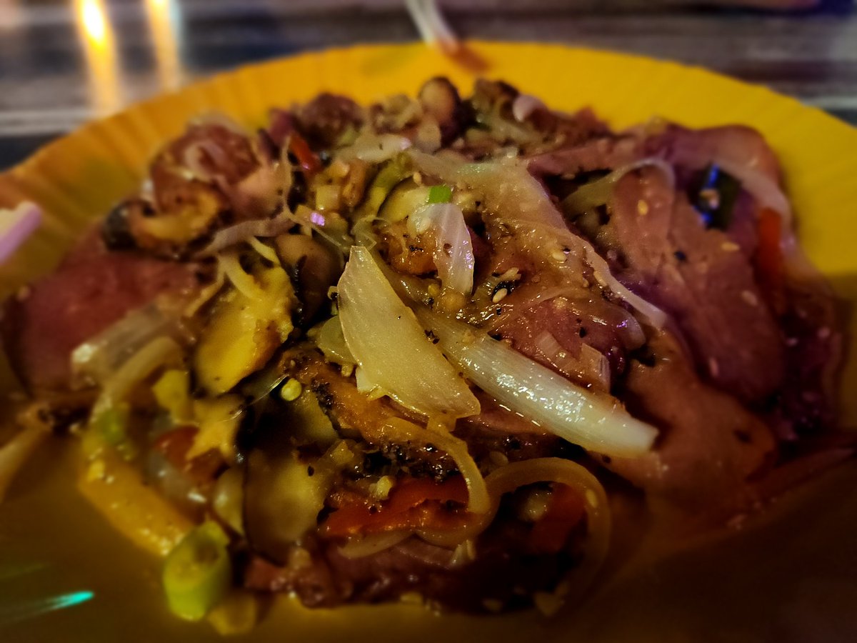 강제휴가 2일째😁😁
운동했으면 먹어야지
간단히 스파링 뛰다가 K.o당한날...😂😂