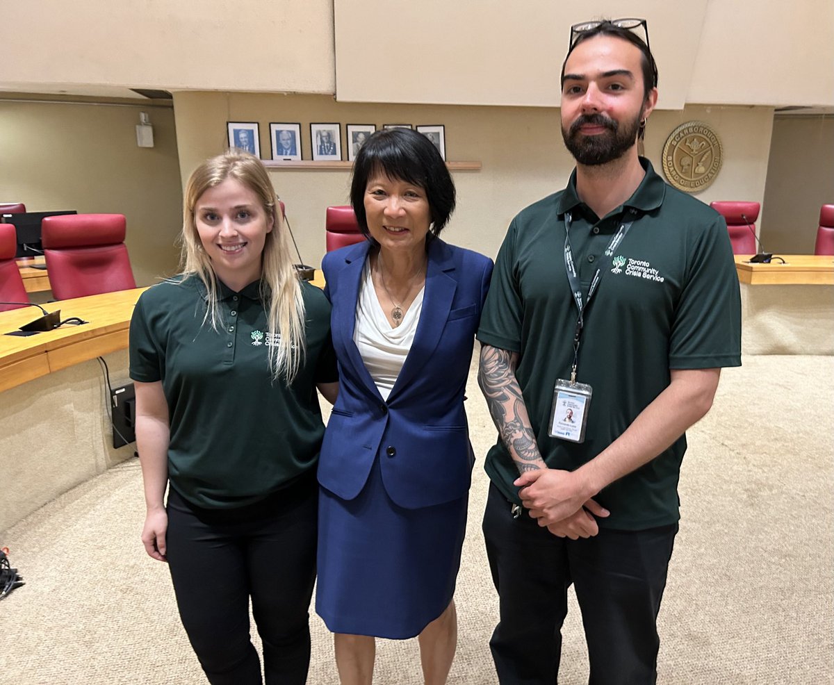 Today at the Scarborough Civic Centre, we welcomed more than 100 new Toronto Community Crisis Service workers who've completed their training. 

Congratulations to all of you today! Together we can ensure a safer, more caring city – a place where everyone belongs.