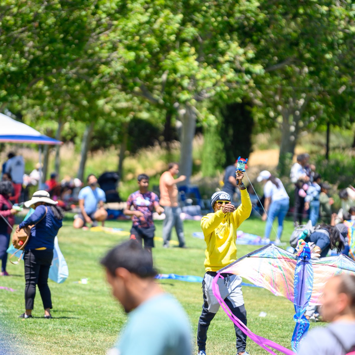 We had an amazing day at the annual Mountain House Kite Festival🪁in Central Community Park, where vibrant kites filled our blue skies with a spectacular burst of colors!☀️ 

#LiveinPlenty #FamilyFriendlyLiving #MountainHouseCA #KiteFestival #CommunityPark