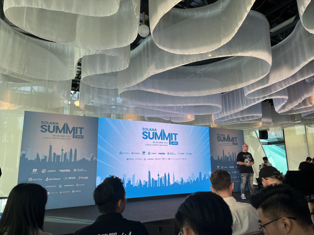 AidEyeKit's tweet image. Wow ! @SolanaSummitOrg  ❤️

📍Kuala Lumpur, Malaysia