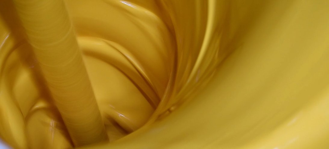 ¡El día más feliz del año! #yellowday 
Cuéntanos cómo te sientes con un color.🎨 

Empezamos nosotros: Amarillo 087-6 💡