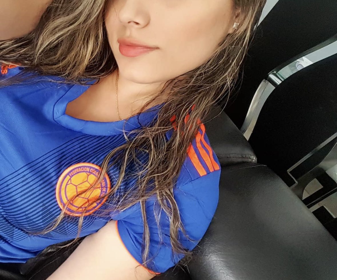NenaRodriguezP's tweet photo. Emocionada copa America 😍🇨🇴 https://t.co/eb8Edq63OK