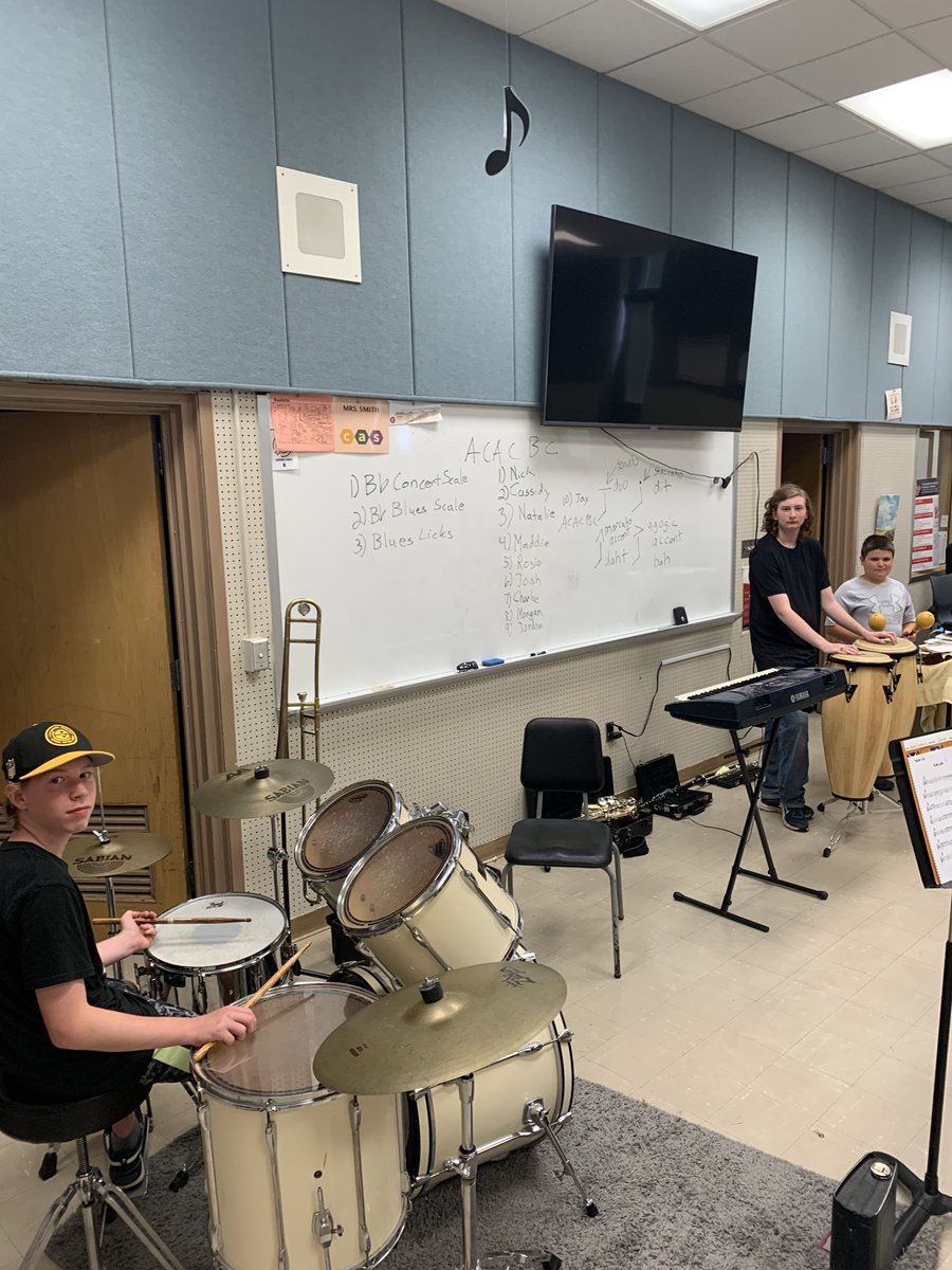 EF Elementary Band tweet media