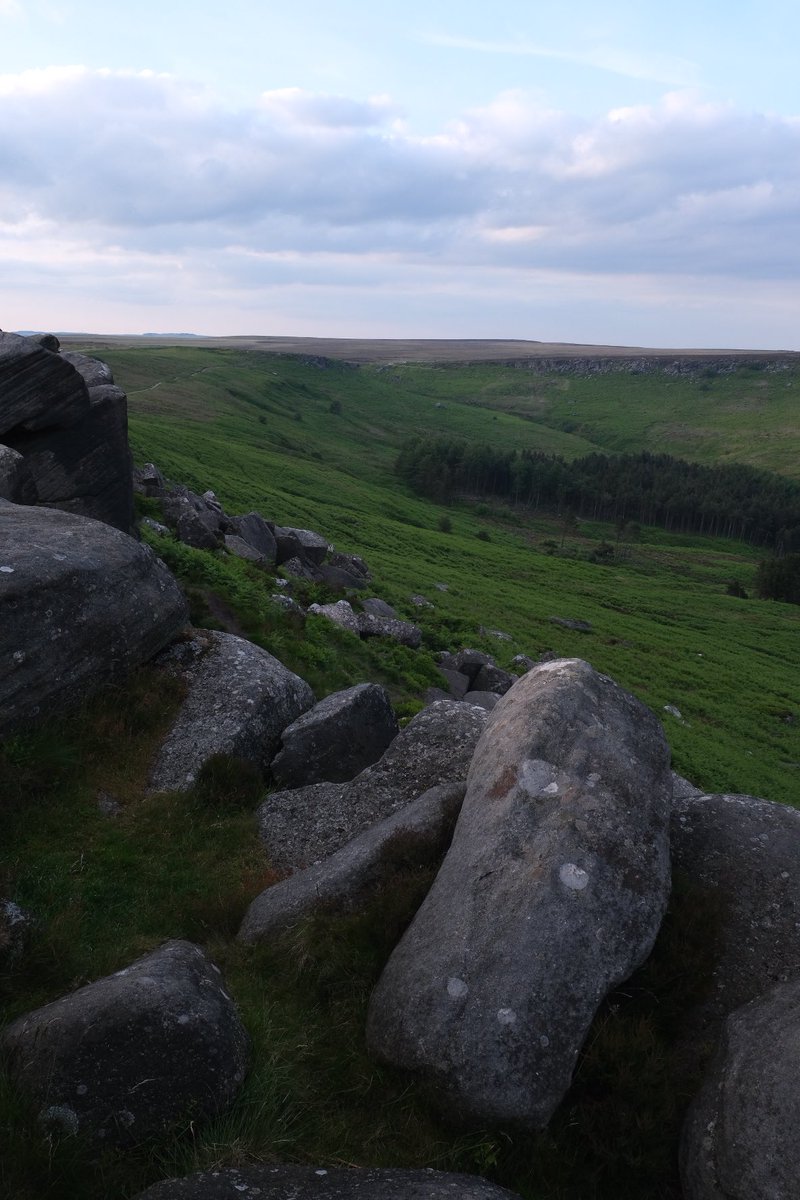 AxelbyRichard's tweet photo. Solstice night walk round Higger Tor https://t.co/iCwVVt4MM0